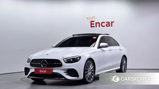 Mercedes-Benz E-Class W213 2022 Белый из Кореи