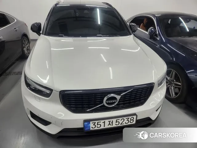 Volvo XC40 2019 Белый из Кореи