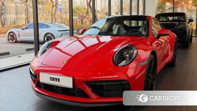 Porsche 911(992) 2024 Красный из Кореи