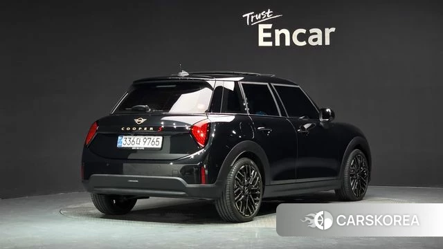 Mini Cooper S 4th Generation 2024 Черный из Кореи