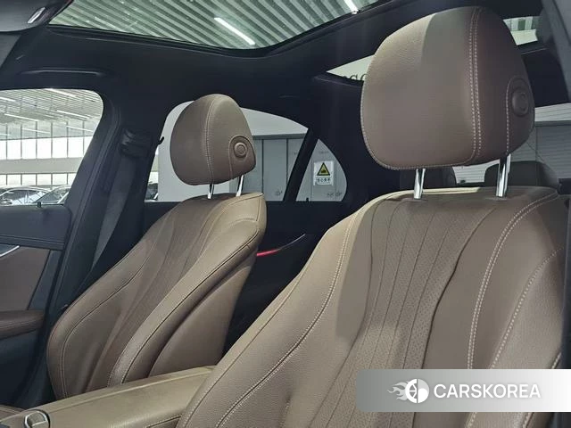Mercedes-Benz E-class (imported) 2021 Черный из Китая