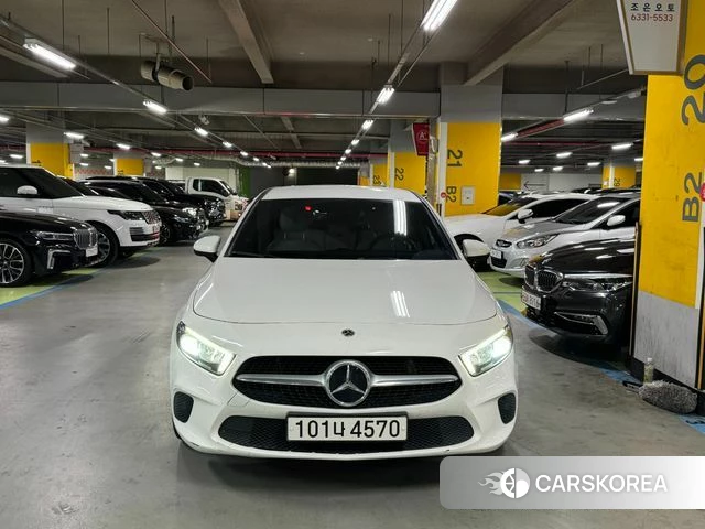 Mercedes-Benz A-Class W177 2021 Белый из Кореи