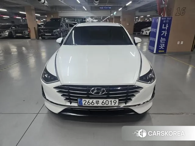 Hyundai Sonata (DN8) 2020 Белый из Кореи