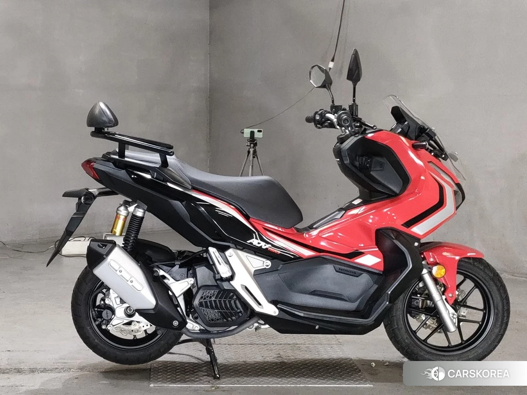 Проданный Honda ADV150 2019 из Японии, фото 2