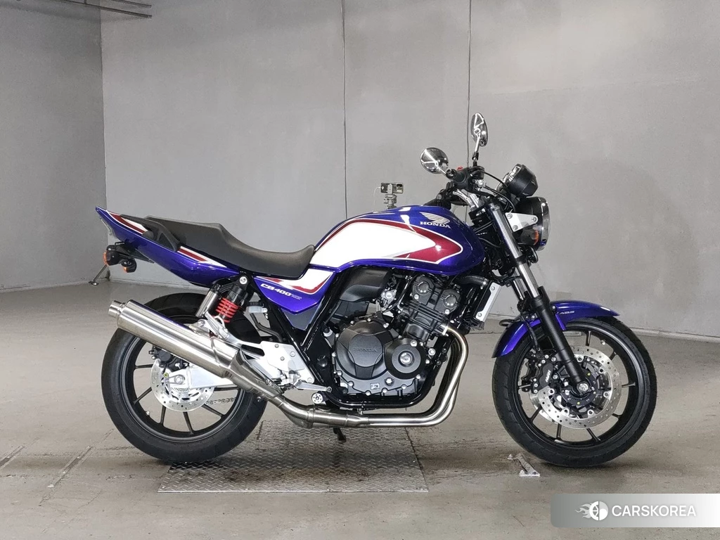 Проданный Honda CB400SF 2022 из Японии