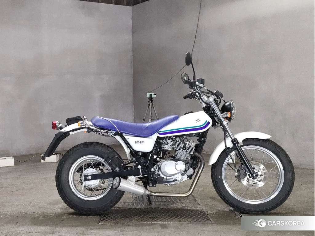 Проданный Suzuki VAN VAN 200 2013 из Японии