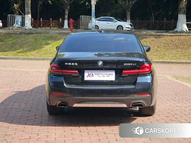 BMW 5 series 2022 Черный из Китая