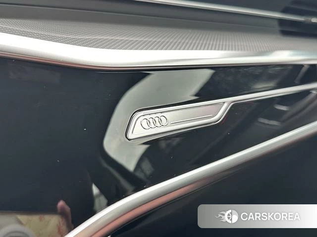 Audi A6L 2024 Черный из Китая