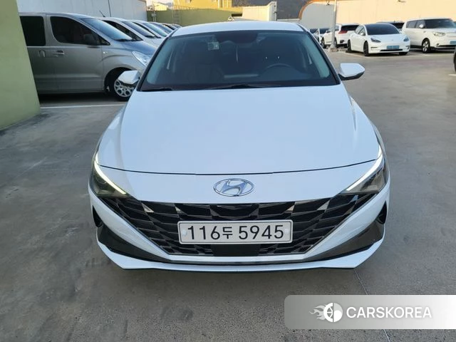 Hyundai Avante (CN7) 2021 Белый из Кореи