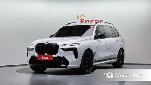 BMW X7 (G07) 2025 Белый из Кореи
