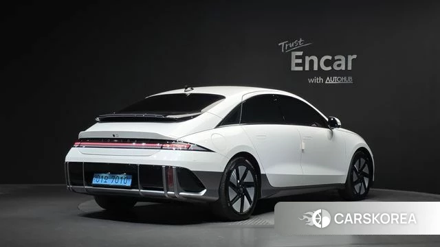Hyundai Ionic 6 2024 Белый из Кореи
