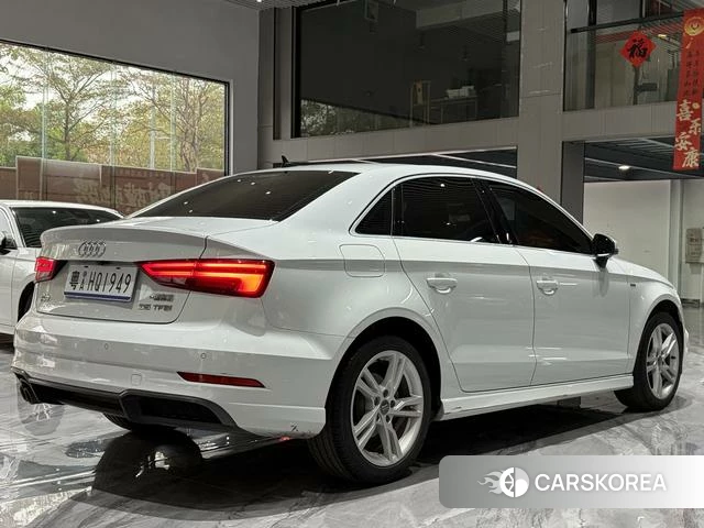 Audi A3 2021 Белый из Китая