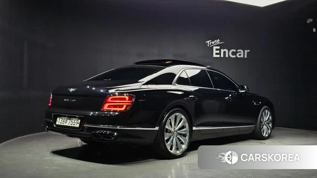 Bentley Flying Spur 3rd Generation 2021 Черный из Кореи