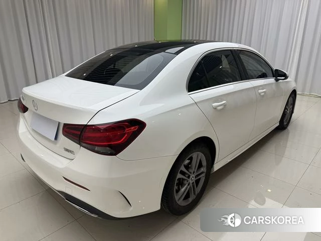 Mercedes-Benz Class A 2022 Белый из Китая
