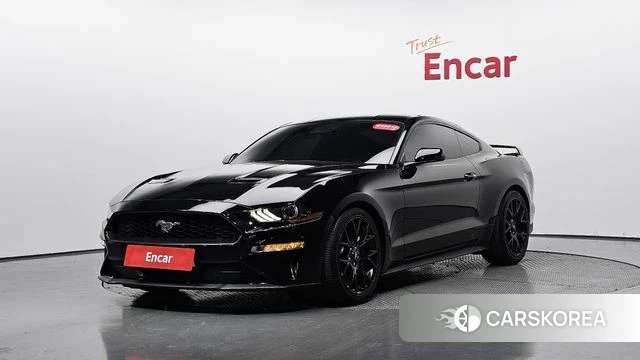 Ford Mustang 2018 Черный из Кореи