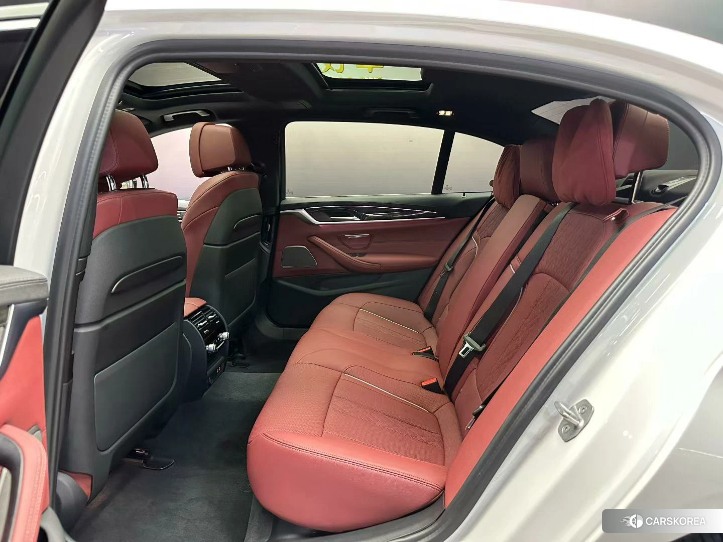 BMW 5 series 2022 Белый из Китая