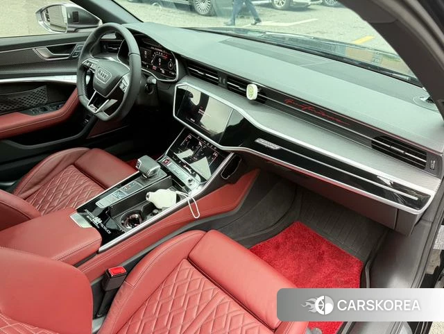 Audi S6 2021 Черный из Китая