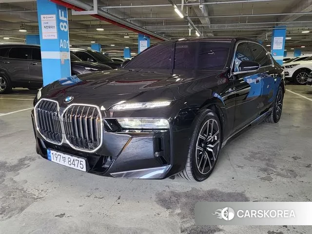BMW 7 Series (G70) 2025 Черный из Кореи