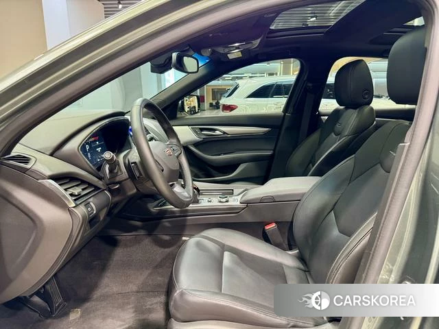 Cadillac CT5 2023 Зеленый из Китая