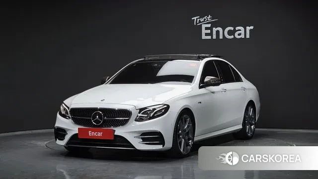 Mercedes-Benz E-Class W213 2018 Белый из Кореи