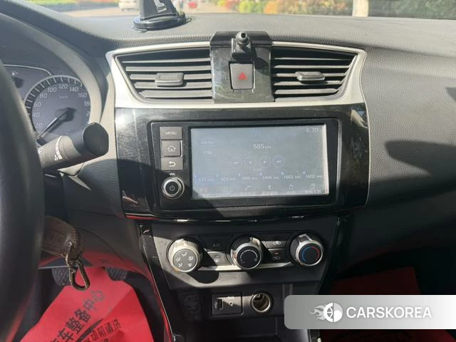 Nissan Xuan Yi 2019 Черный из Китая