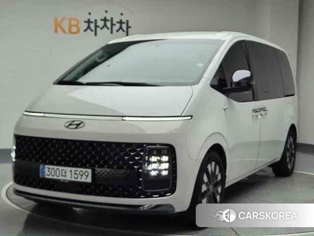 Hyundai Staria 2021 Белый из Кореи