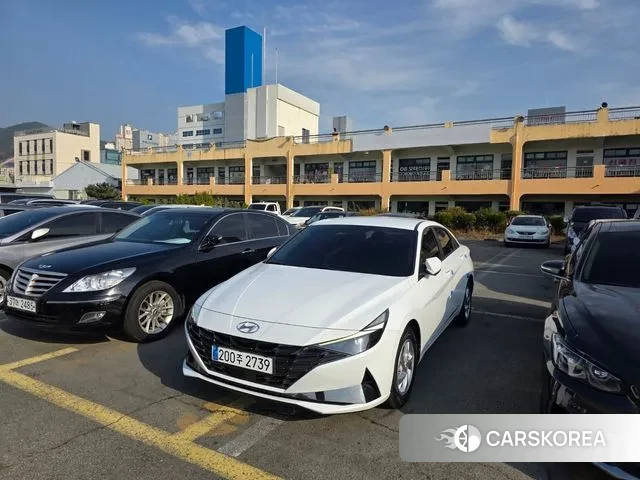 Hyundai Avante (CN7) 2022 Белый из Кореи