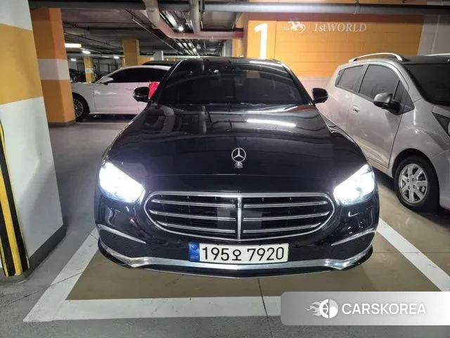 Mercedes-Benz E-Class W213 2022 Черный из Кореи