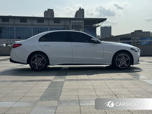 Mercedes-Benz Class C 2024 Белый из Китая