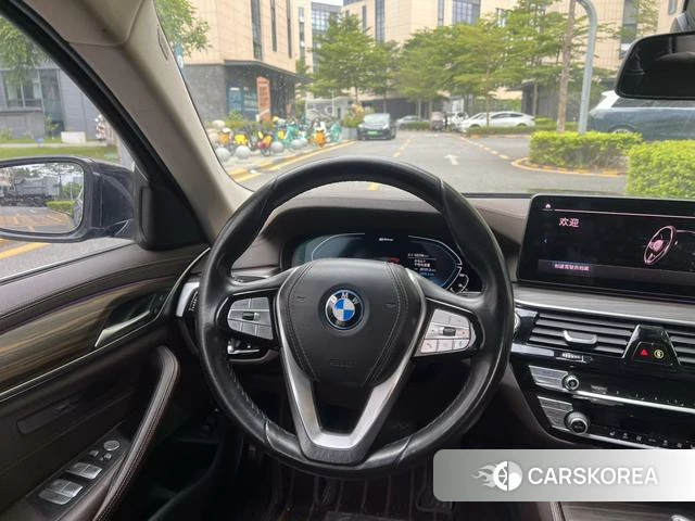 BMW 5 series PHEV 2021 Черный из Китая