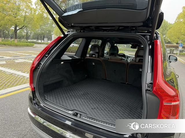 Volvo XC90 2021 Черный из Китая