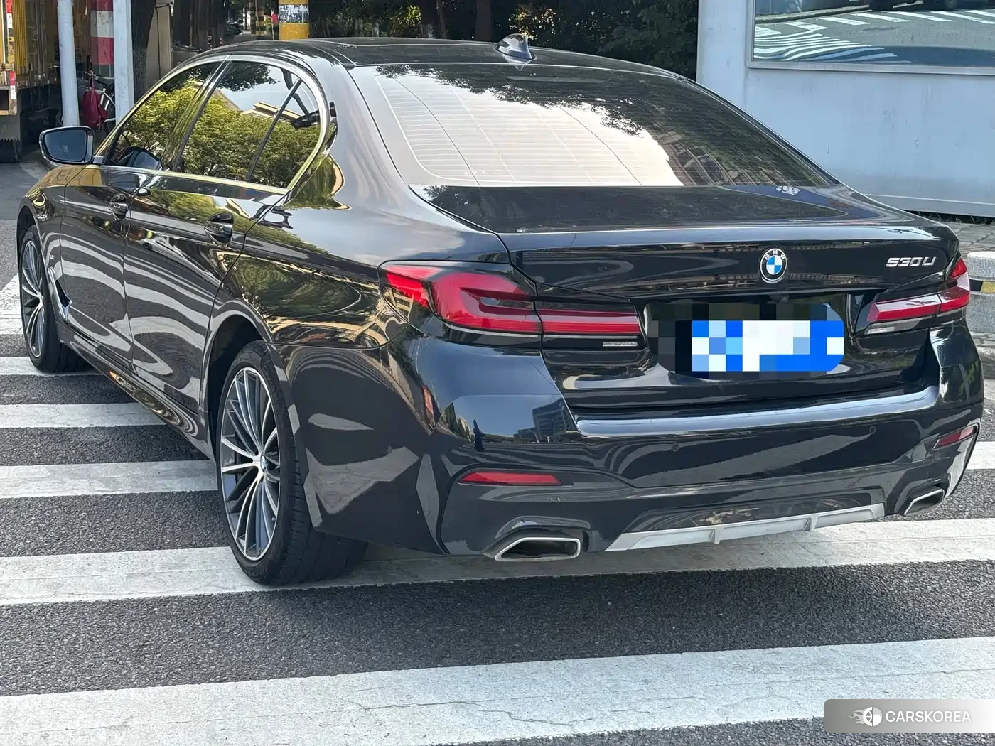 BMW 5 series 2023 Черный из Китая