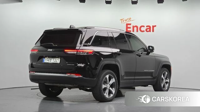 Jeep Grand Cherokee (WL) 2023 Черный из Кореи