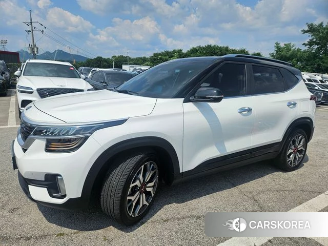 Kia Seltos 2019 Белый двухцветный из Кореи