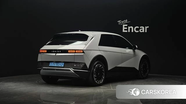 Hyundai Ionic 5 2024 Серый из Кореи