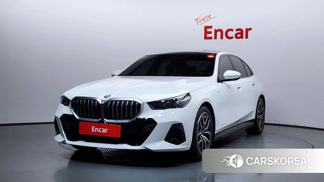 BMW 5 Series (G60) 2024 Белый из Кореи