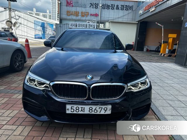 BMW 5 Series (G30) 2019 Черный из Кореи