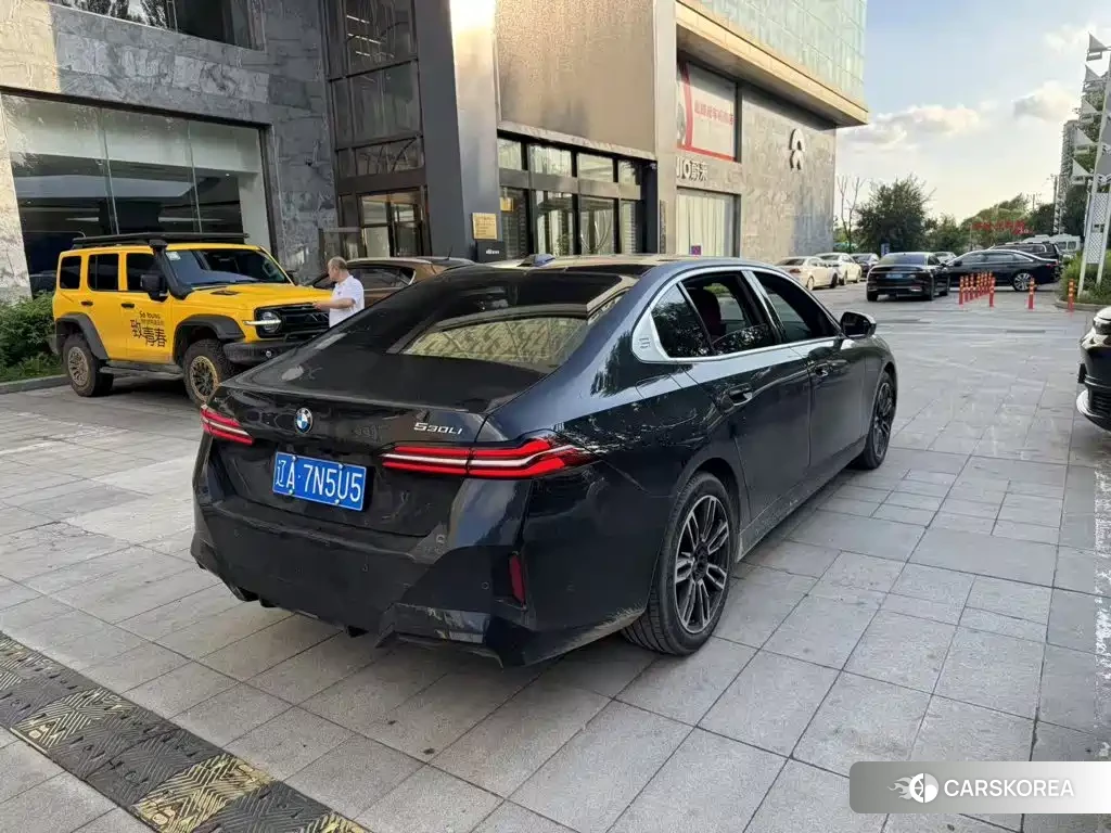 BMW 5 series 2025 Черный из Китая