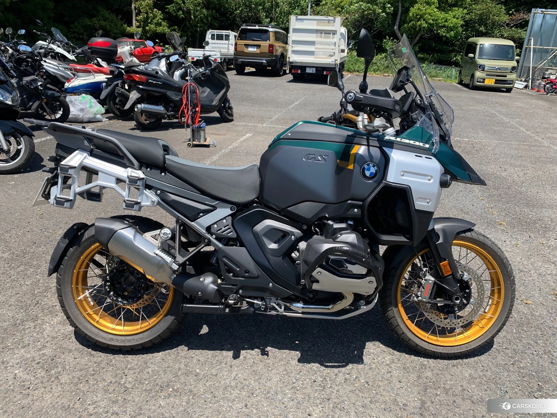 Проданный BMW R1300GS ADVENTURE 2025 из Японии