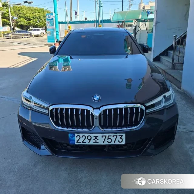 BMW 5 Series (G30) 2021 Серый из Кореи