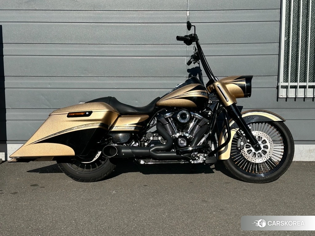 Проданный Harley-Davidson Road King FLHRXS1750 2017 из Японии, фото 2