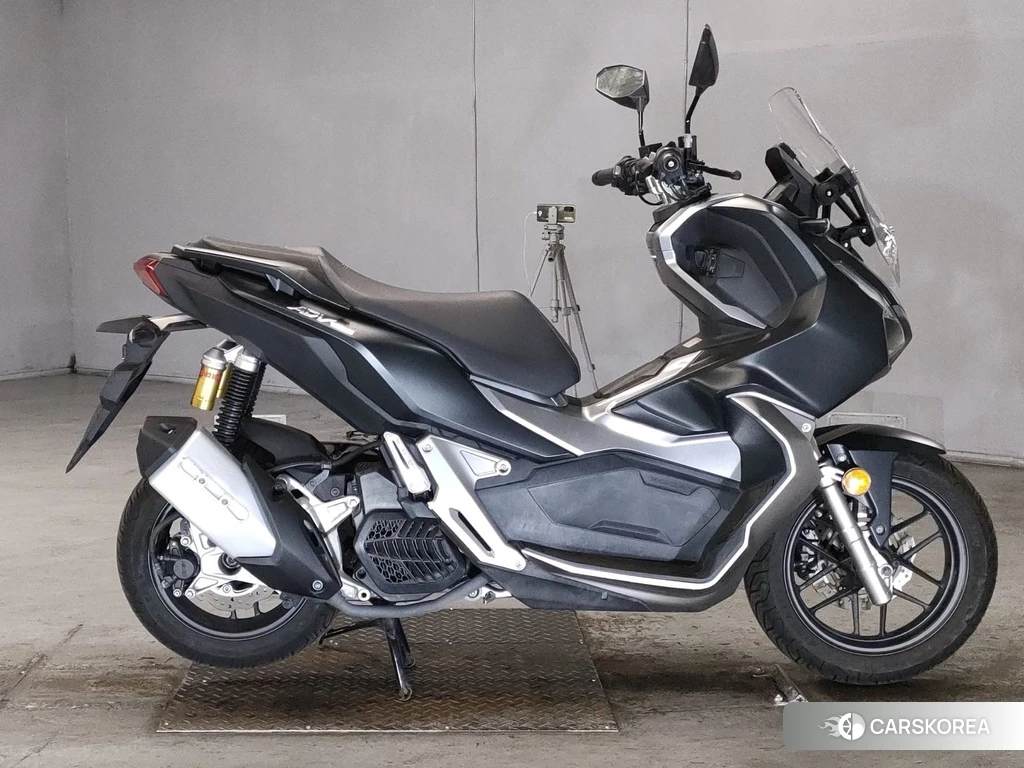 Проданный Honda ADV150 2019 из Японии, фото 2
