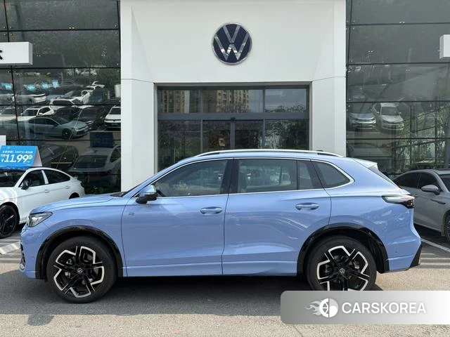 Volkswagen Tiguan L 2025 Синий из Китая