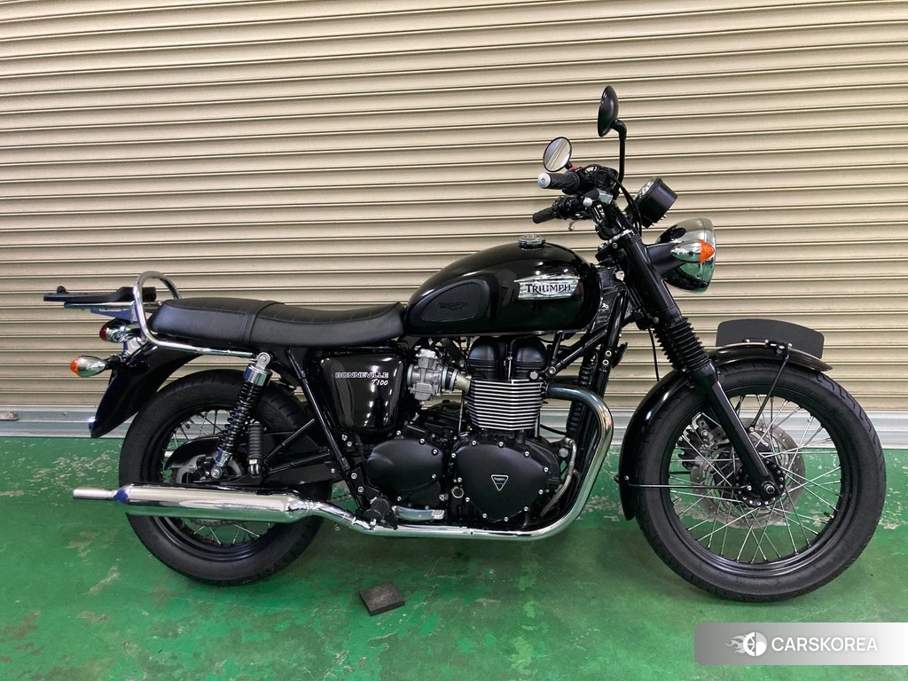 Проданный Triumph BONNEVILLE T100 2015 из Японии