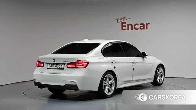 BMW 3 Series (F30) 2018 Белый из Кореи
