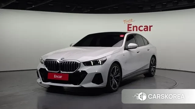 BMW 5 Series (G60) 2025 Белый из Кореи