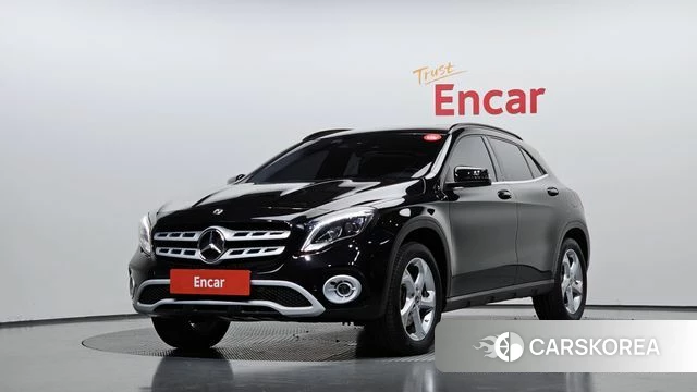 Mercedes-Benz GLA-Class X156 2018 Черный из Кореи