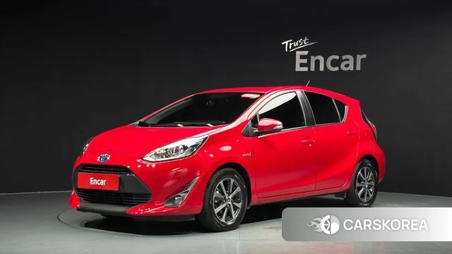 Toyota Prius C 2019 Красный из Кореи