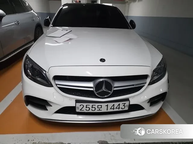 Mercedes-Benz C-Class W205 2019 Белый из Кореи