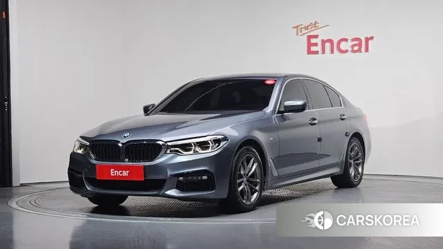 BMW 5 Series (G30) 2018 Светло-серебряный цвет из Кореи